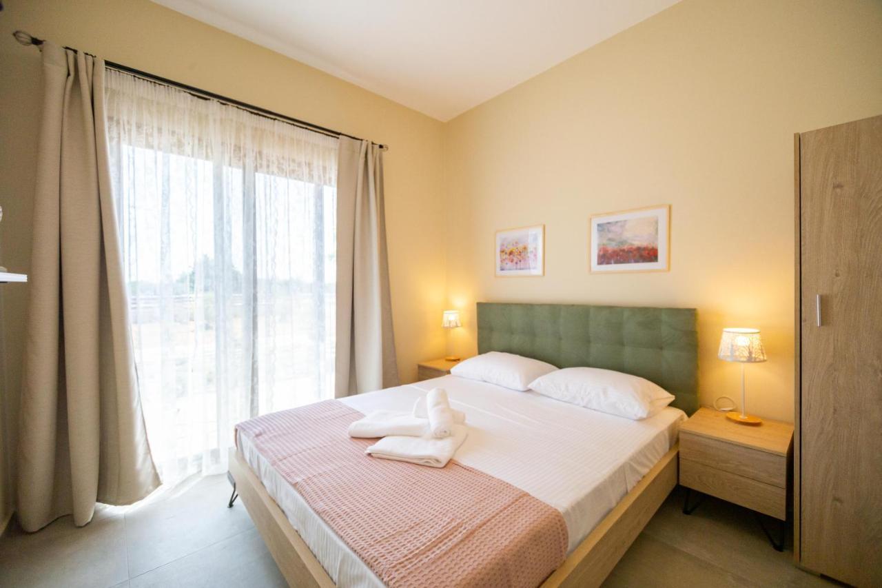 Varkes Suites 1 Νέα Ποτίδαια Εξωτερικό φωτογραφία